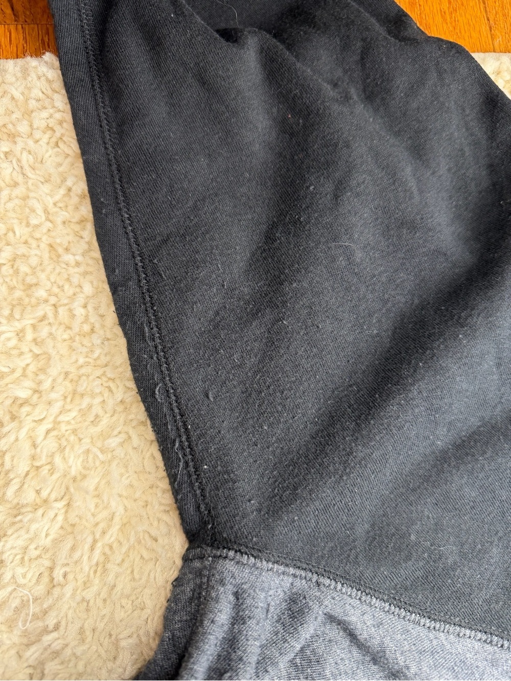 Levi's Men's XL Two-Tone Black/Charcoal Hooded Sweatshirt - Picture 5 of 7